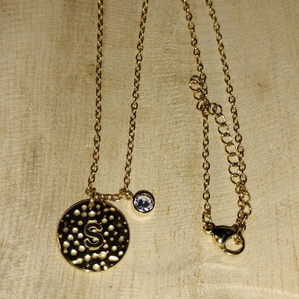 Initial S Pendant Necklace - Picture 4 of 4